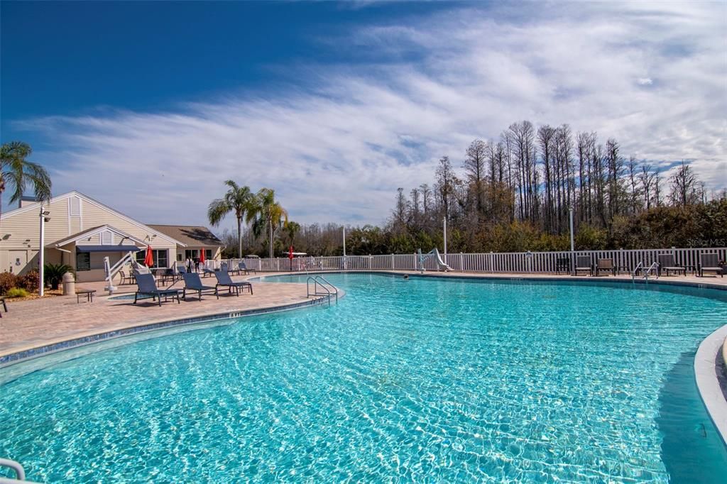 For Sale: $279,500 (2 beds, 2 baths, 1332 Square Feet)
