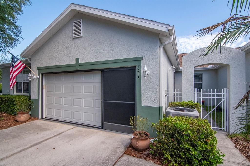 For Sale: $279,500 (2 beds, 2 baths, 1332 Square Feet)