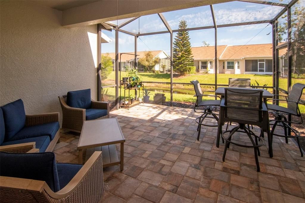 For Sale: $279,500 (2 beds, 2 baths, 1332 Square Feet)