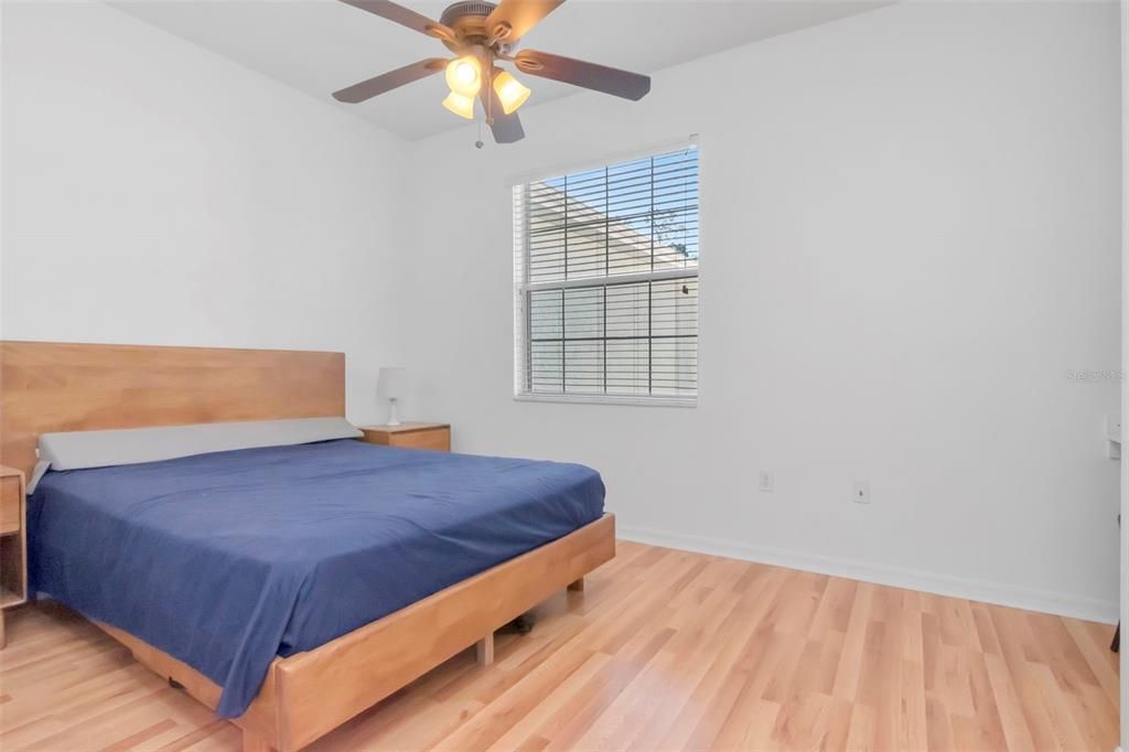 For Sale: $279,500 (2 beds, 2 baths, 1332 Square Feet)