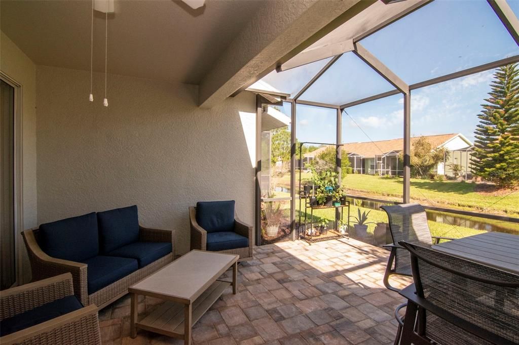 For Sale: $279,500 (2 beds, 2 baths, 1332 Square Feet)