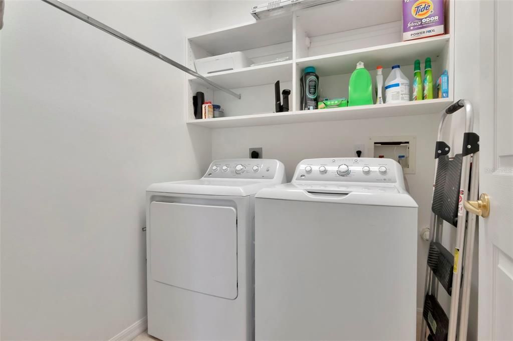 For Sale: $279,500 (2 beds, 2 baths, 1332 Square Feet)
