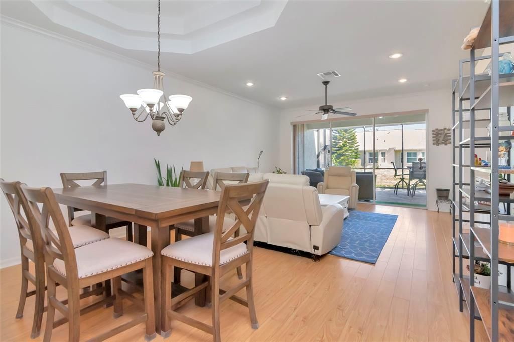 For Sale: $279,500 (2 beds, 2 baths, 1332 Square Feet)