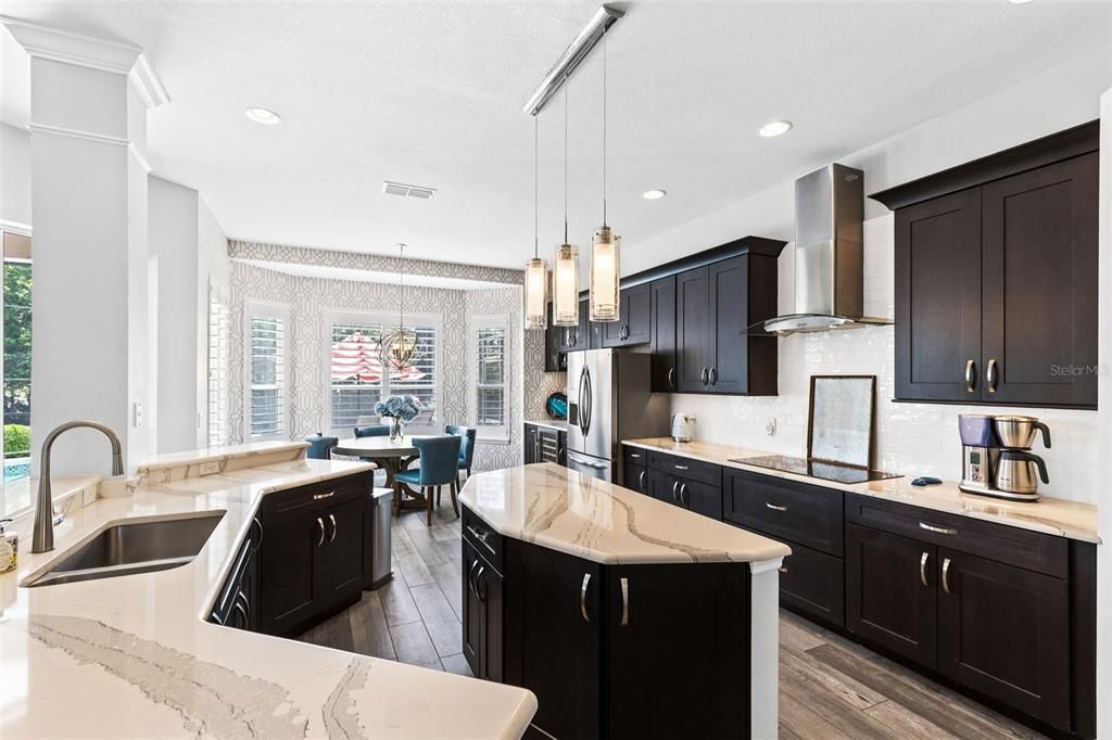 Active With Contract: $975,000 (5 beds, 3 baths, 4006 Square Feet)