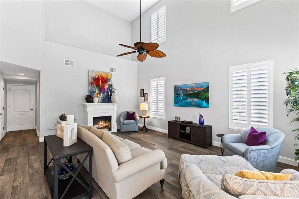 Active With Contract: $975,000 (5 beds, 3 baths, 4006 Square Feet)