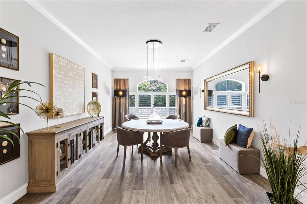 Active With Contract: $975,000 (5 beds, 3 baths, 4006 Square Feet)