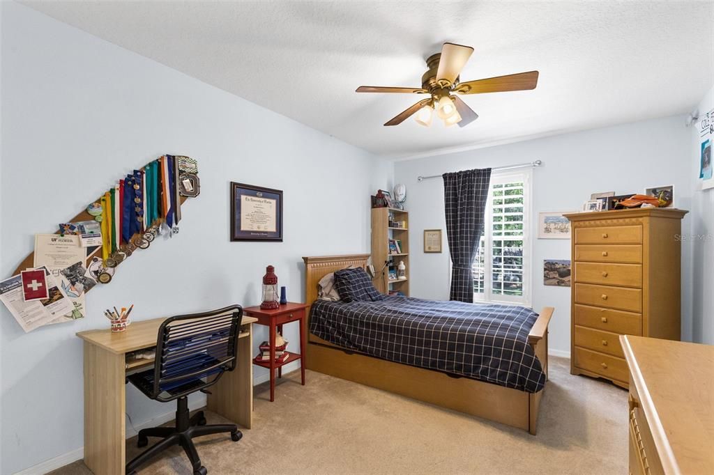 Active With Contract: $975,000 (5 beds, 3 baths, 4006 Square Feet)