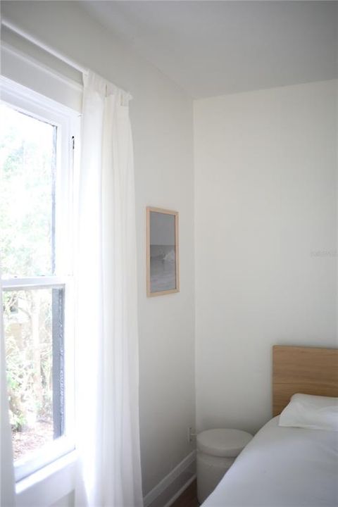 For Sale: $290,000 (3 beds, 1 baths, 1096 Square Feet)