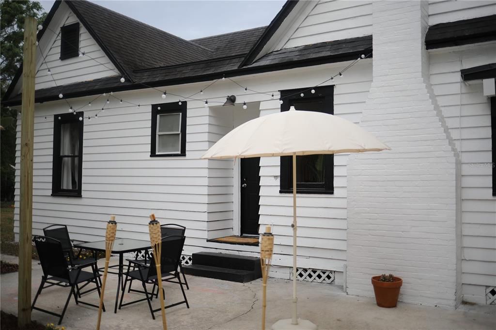 For Sale: $290,000 (3 beds, 1 baths, 1096 Square Feet)