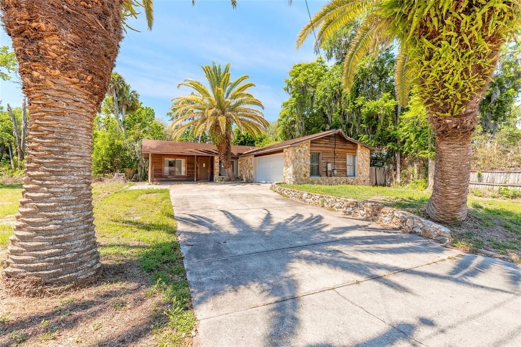 Activo con contrato: $150,000 (3 camas, 2 baños, 1268 Pies cuadrados)