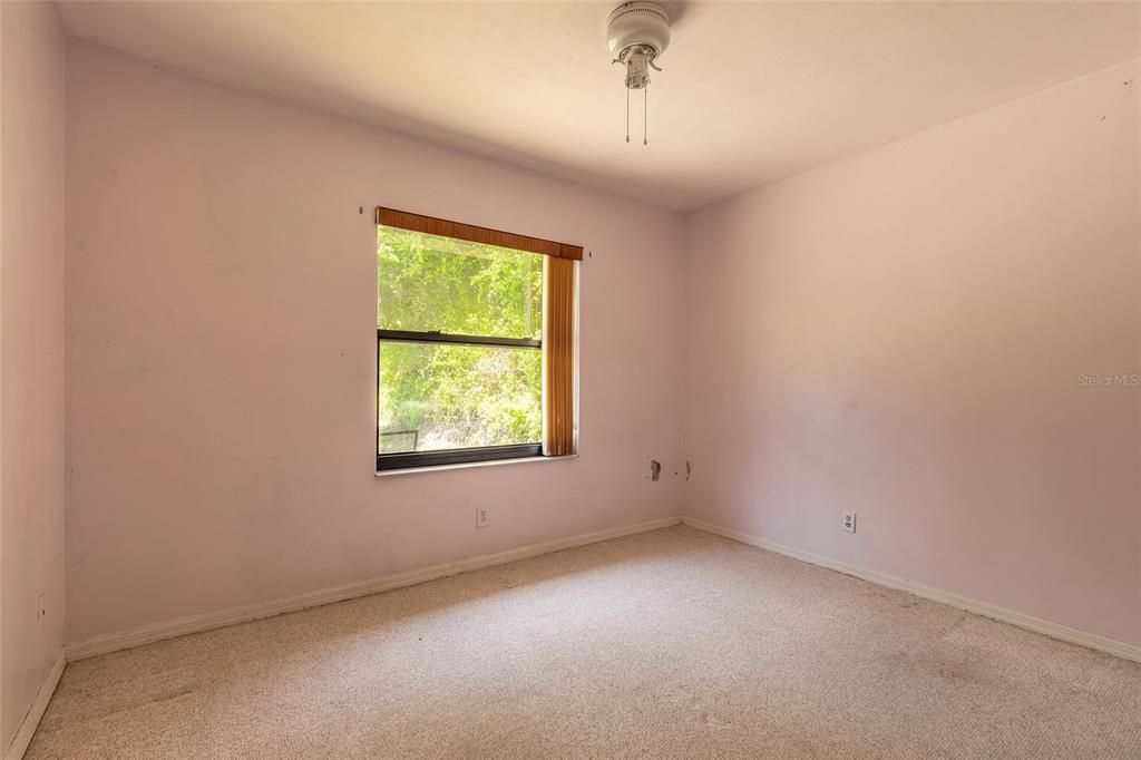 Activo con contrato: $150,000 (3 camas, 2 baños, 1268 Pies cuadrados)