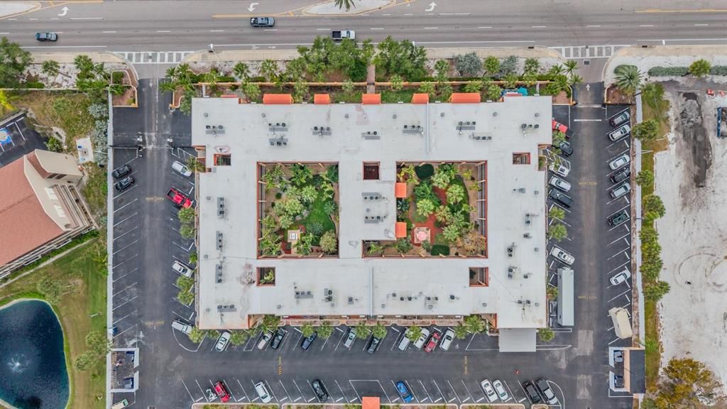 Active With Contract: $200,000 (2 beds, 1 baths, 845 Square Feet)