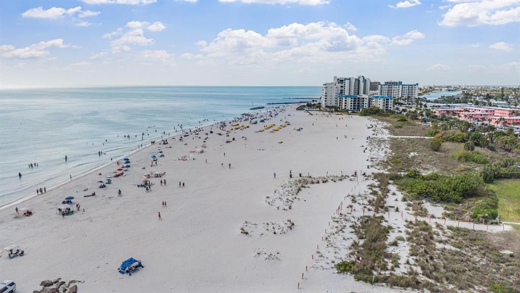 Active With Contract: $200,000 (2 beds, 1 baths, 845 Square Feet)