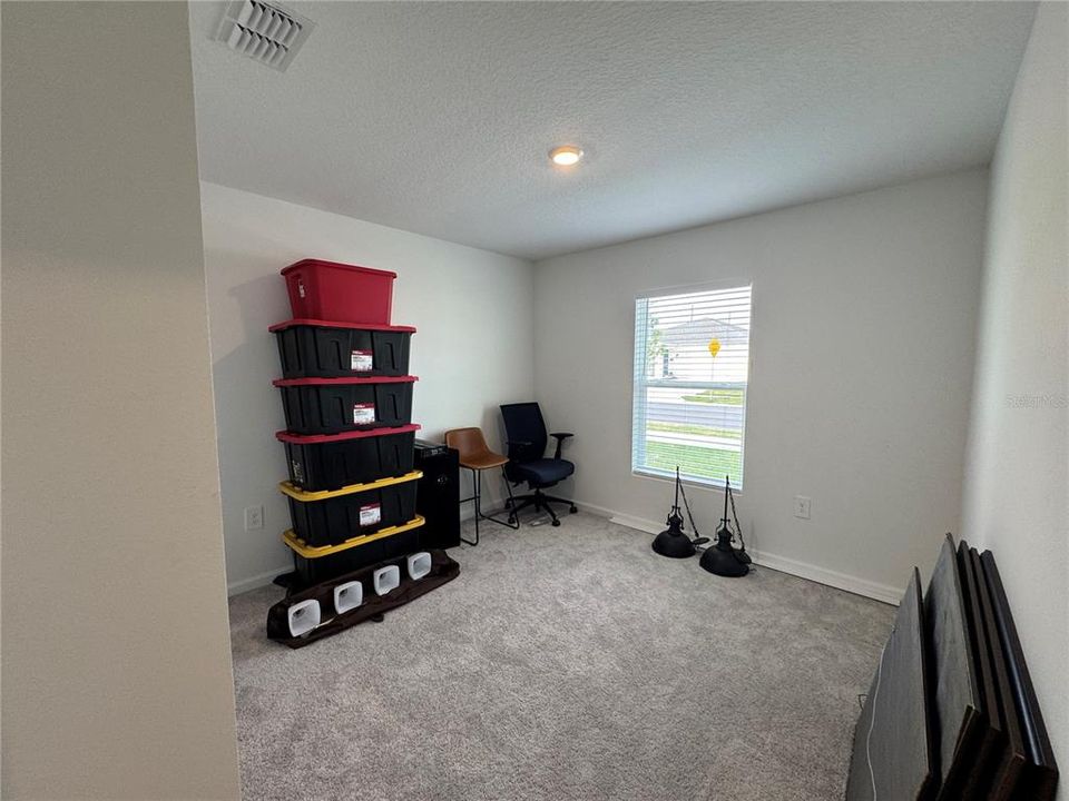 For Sale: $320,000 (3 beds, 2 baths, 1487 Square Feet)