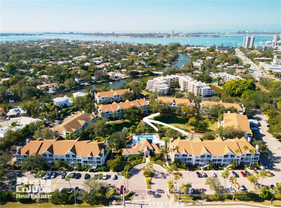 Vendido Recientemente: $349,000 (2 camas, 2 baños, 876 Pies cuadrados)