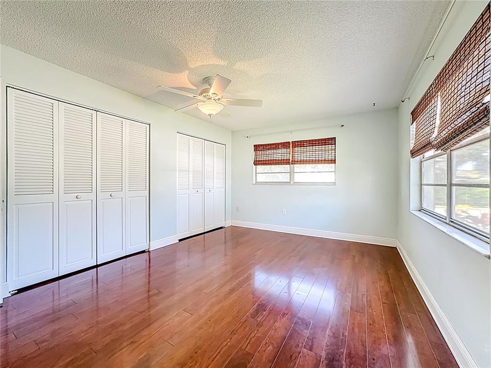 En Venta: $220,000 (2 camas, 2 baños, 1409 Pies cuadrados)