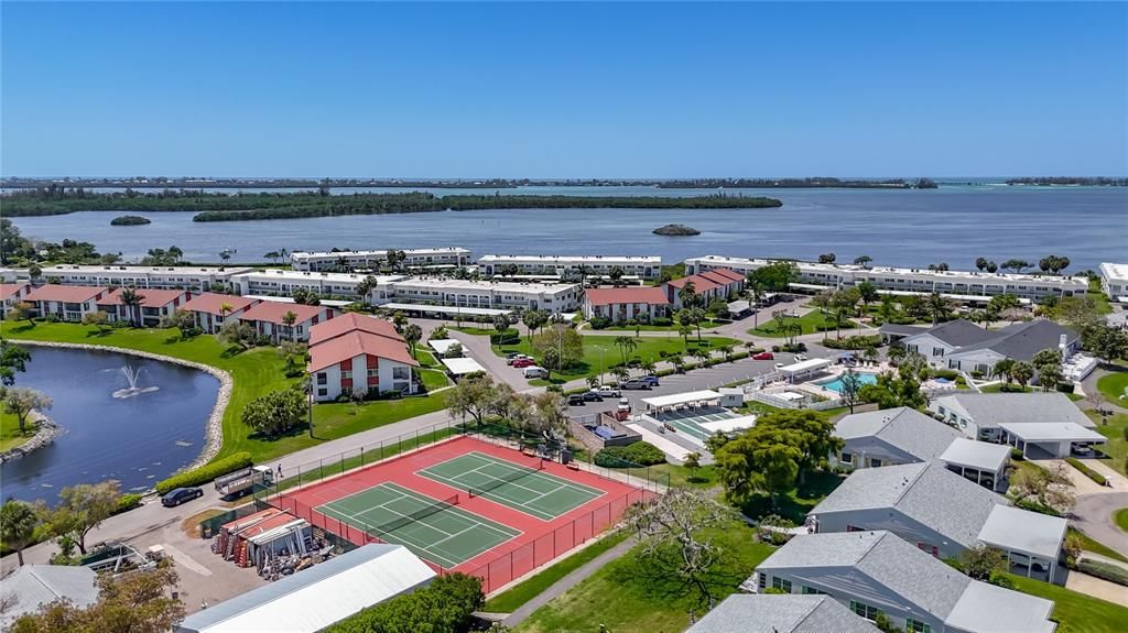 En Venta: $220,000 (2 camas, 2 baños, 1409 Pies cuadrados)