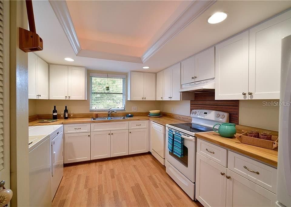 En Venta: $220,000 (2 camas, 2 baños, 1409 Pies cuadrados)