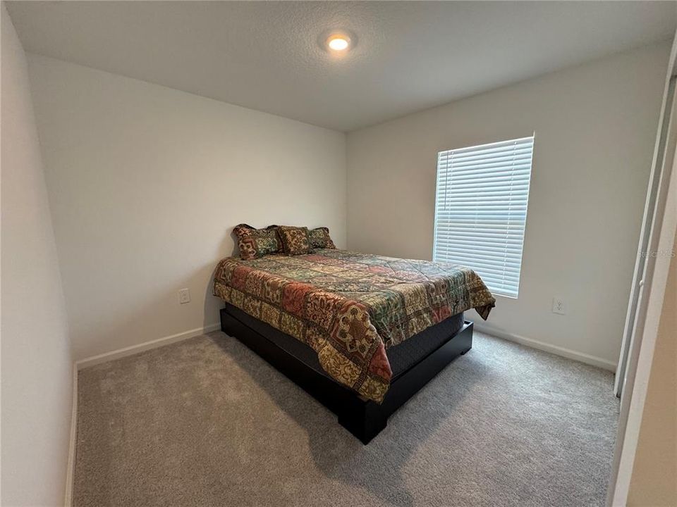 For Rent: $1,900 (3 beds, 2 baths, 1487 Square Feet)