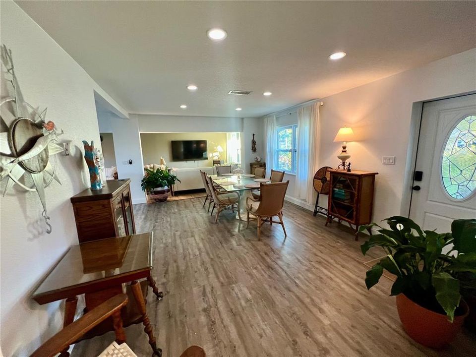 For Sale: $899,900 (8 beds, 0 baths, 2600 Square Feet)