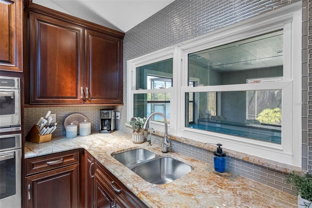 En Venta: $1,500,000 (3 camas, 4 baños, 2723 Pies cuadrados)