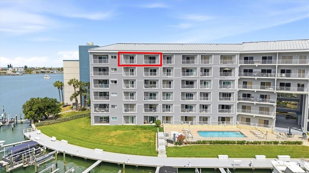 На продажу: $435,000 (2 спален, 2 ванн, 980 Квадратных фут)