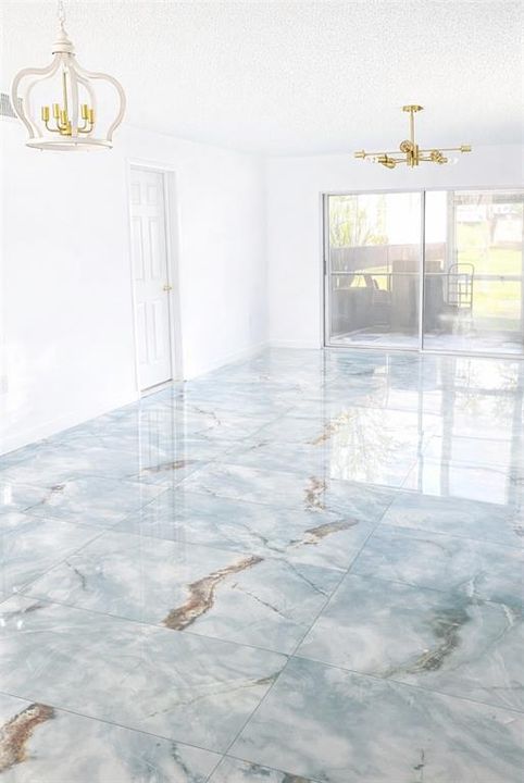 For Sale: $145,000 (2 beds, 2 baths, 1008 Square Feet)