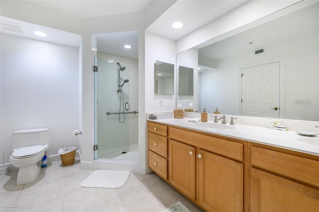 For Rent: $6,500 (3 beds, 3 baths, 1893 Square Feet)