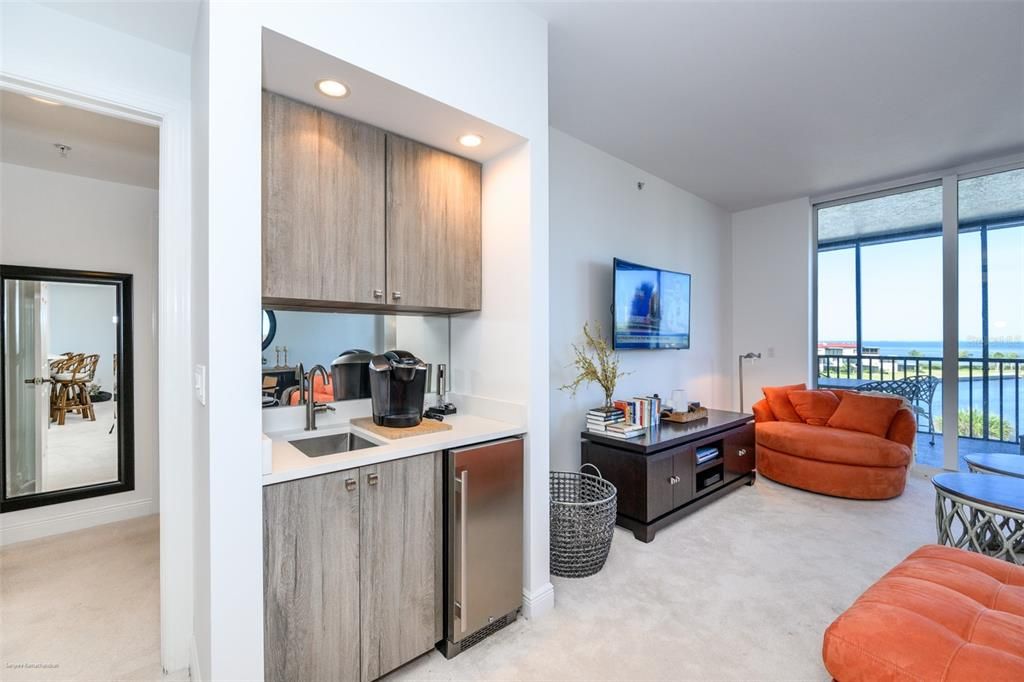 For Rent: $6,500 (3 beds, 3 baths, 1893 Square Feet)