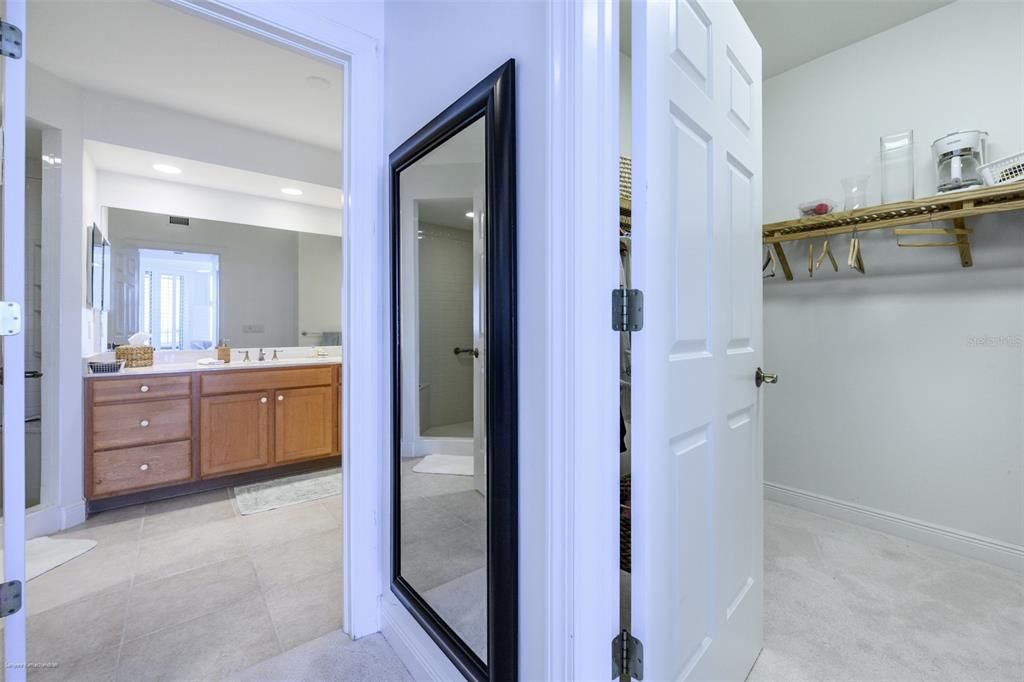 For Rent: $6,500 (3 beds, 3 baths, 1893 Square Feet)