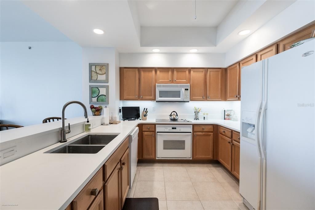 For Rent: $6,500 (3 beds, 3 baths, 1893 Square Feet)