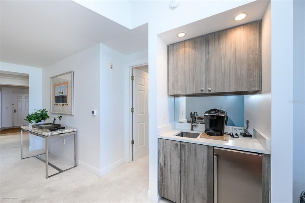 For Rent: $6,500 (3 beds, 3 baths, 1893 Square Feet)