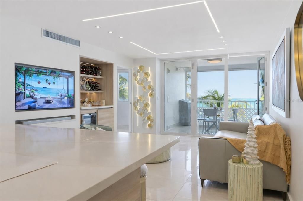 Activo con contrato: $599,000 (2 camas, 2 baños, 960 Pies cuadrados)