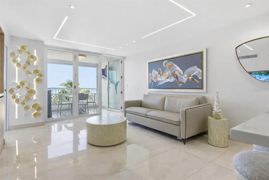 Activo con contrato: $599,000 (2 camas, 2 baños, 960 Pies cuadrados)