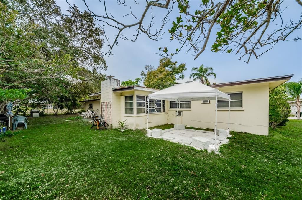 Active With Contract: $449,000 (5 beds, 0 baths, 1767 Square Feet)