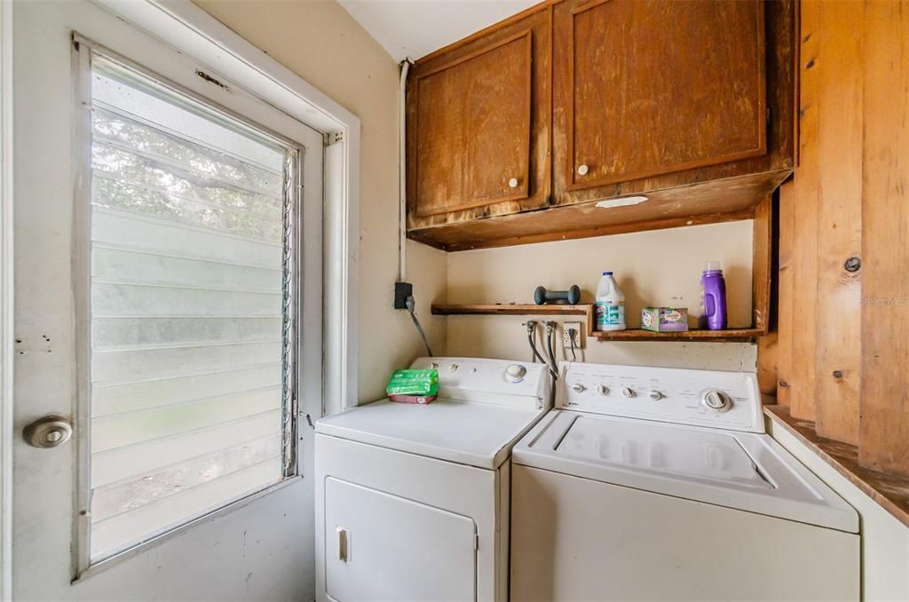Active With Contract: $449,000 (5 beds, 0 baths, 1767 Square Feet)