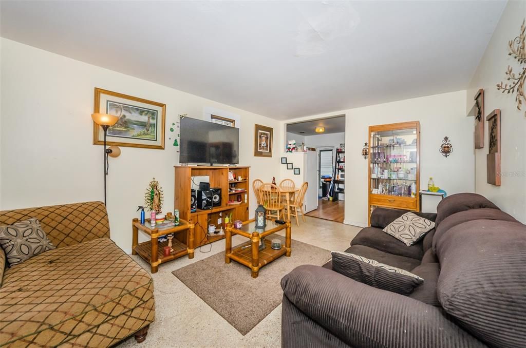 Active With Contract: $449,000 (5 beds, 0 baths, 1767 Square Feet)
