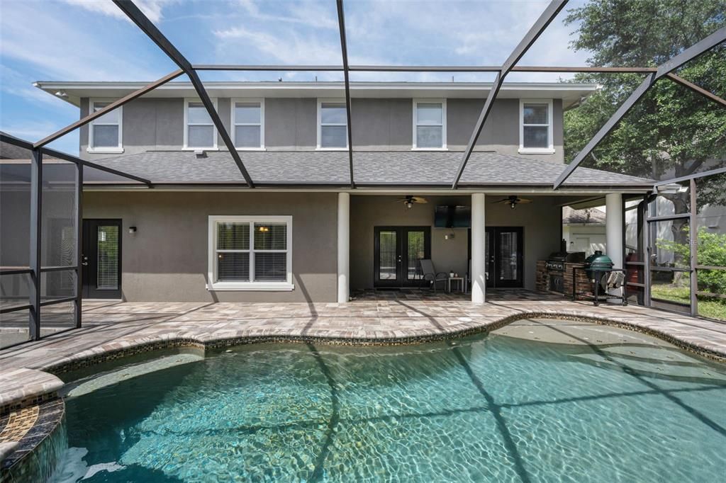 For Sale: $1,000,000 (5 beds, 4 baths, 3904 Square Feet)