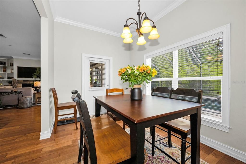 For Sale: $1,000,000 (5 beds, 4 baths, 3904 Square Feet)