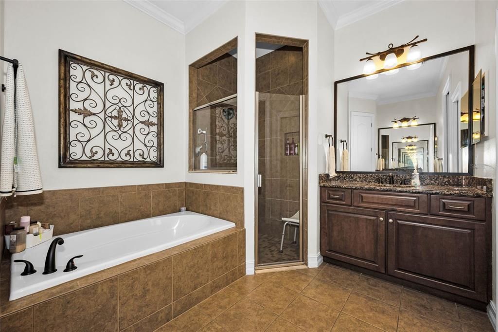 For Sale: $1,000,000 (5 beds, 4 baths, 3904 Square Feet)