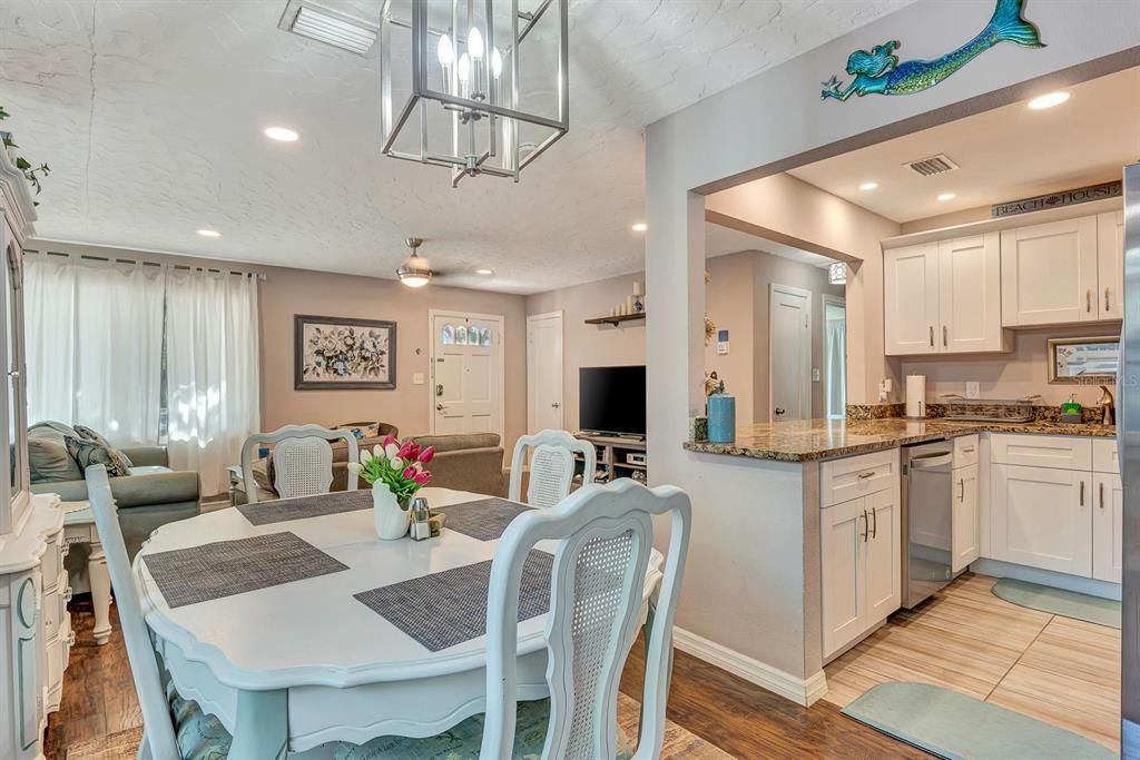 Active With Contract: $350,000 (3 beds, 2 baths, 1437 Square Feet)