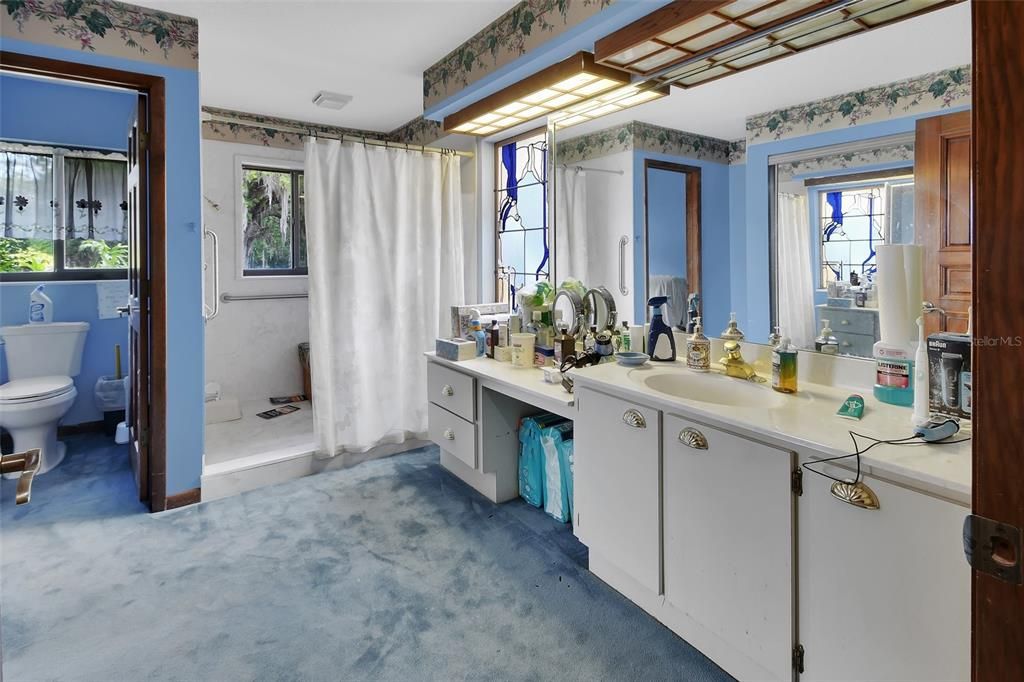 For Sale: $1,750,000 (2 beds, 2 baths, 2392 Square Feet)
