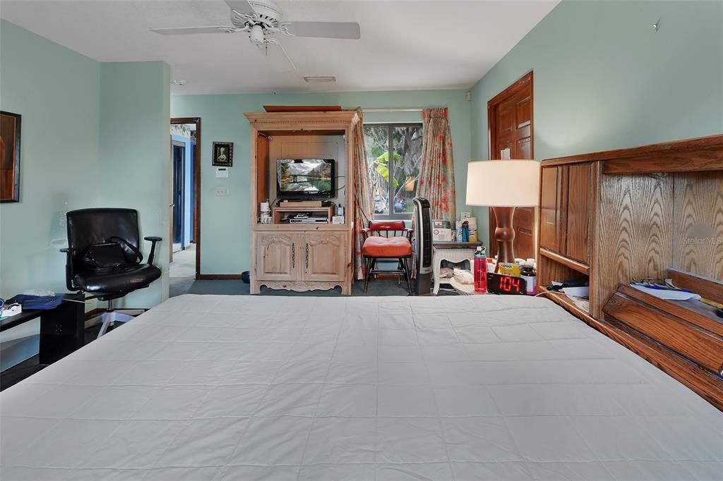 For Sale: $1,750,000 (2 beds, 2 baths, 2392 Square Feet)