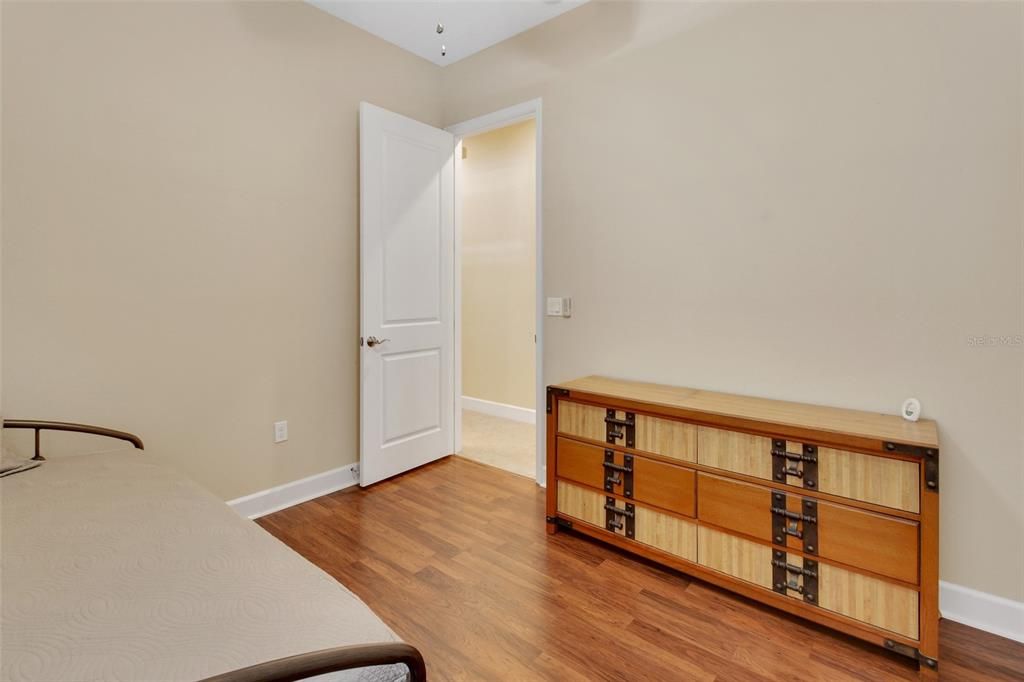 Active With Contract: $358,900 (2 beds, 2 baths, 1512 Square Feet)