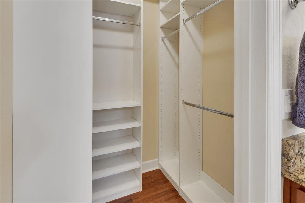 Active With Contract: $358,900 (2 beds, 2 baths, 1512 Square Feet)