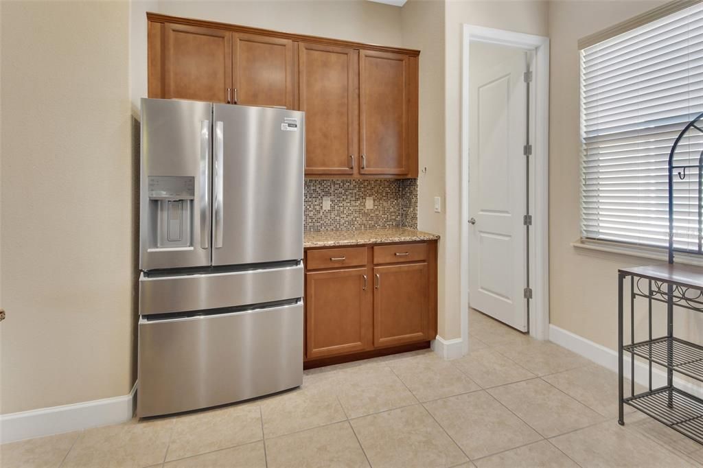 Active With Contract: $358,900 (2 beds, 2 baths, 1512 Square Feet)