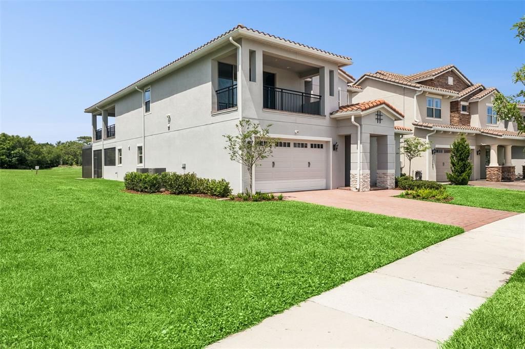 Active With Contract: $1,300,000 (5 beds, 5 baths, 3992 Square Feet)