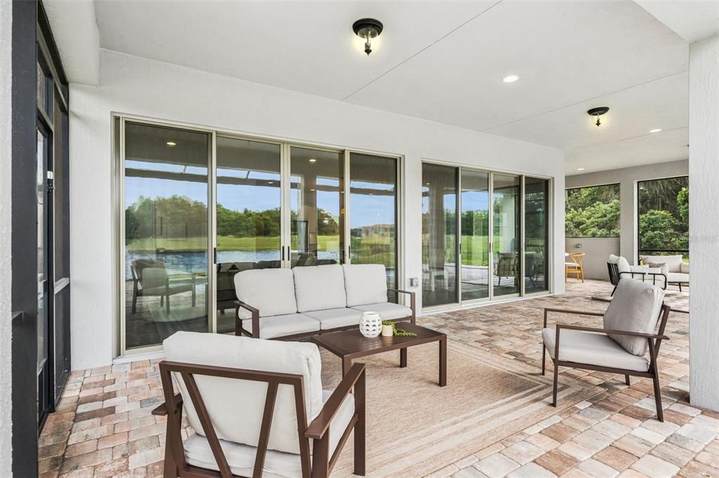 Active With Contract: $1,300,000 (5 beds, 5 baths, 3992 Square Feet)