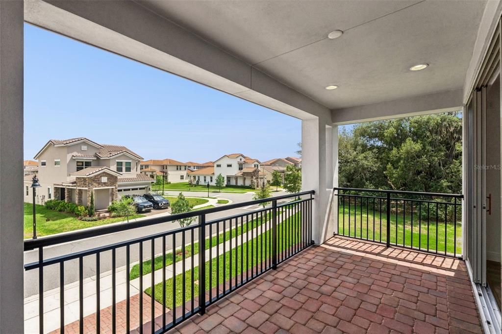 Active With Contract: $1,300,000 (5 beds, 5 baths, 3992 Square Feet)