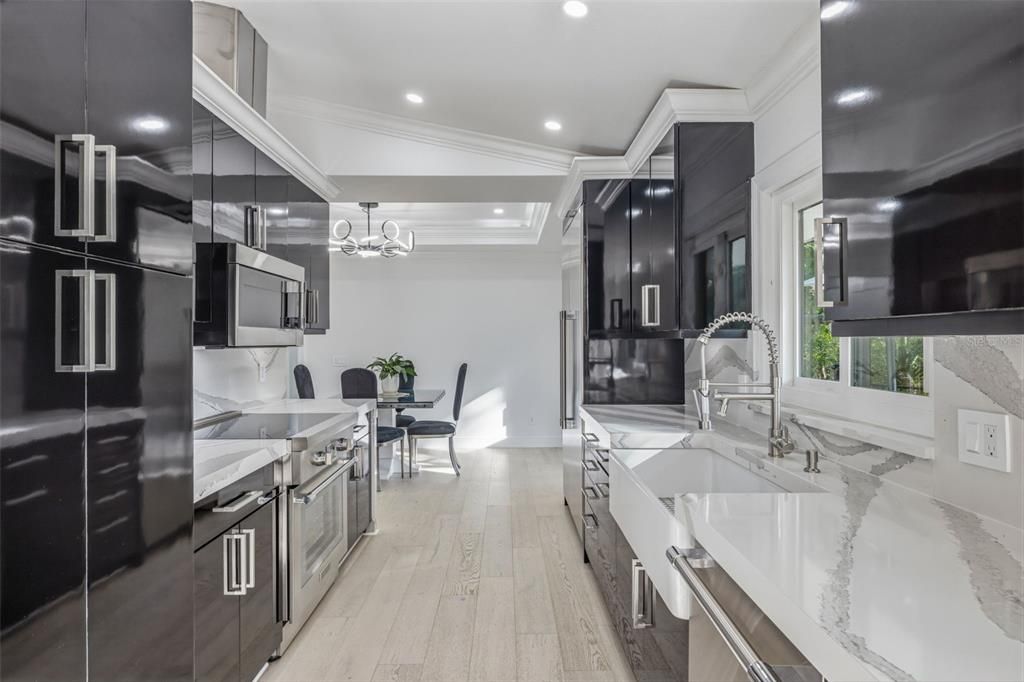 En Venta: $1,599,000 (6 camas, 5 baños, 3404 Pies cuadrados)